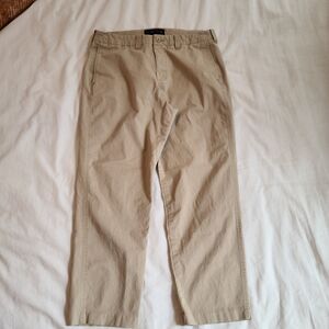 Abercrombie & Fitch Men's Tan Chino Pants